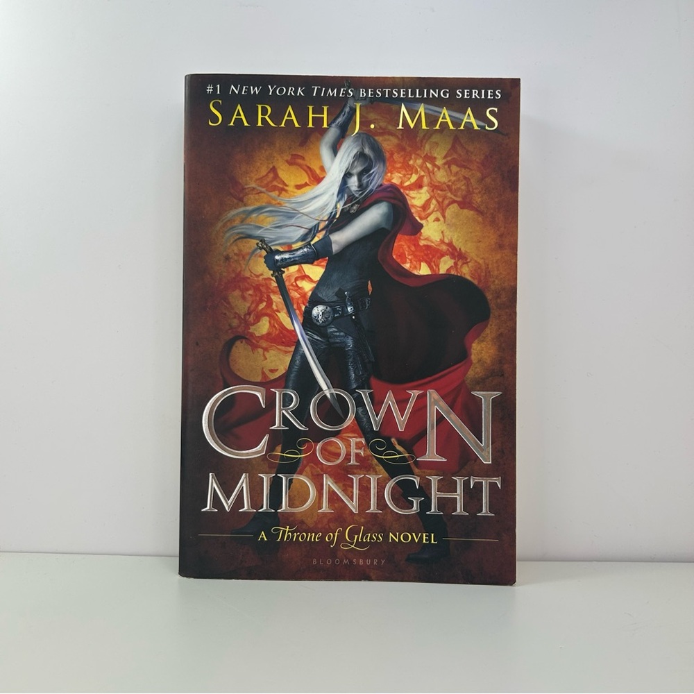 Crown of Midnight by Sarah J. Maas Throne of Glass